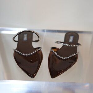 SJP BY SARAH JESSICA PARKER FLAT SAMPLE SIZE 37